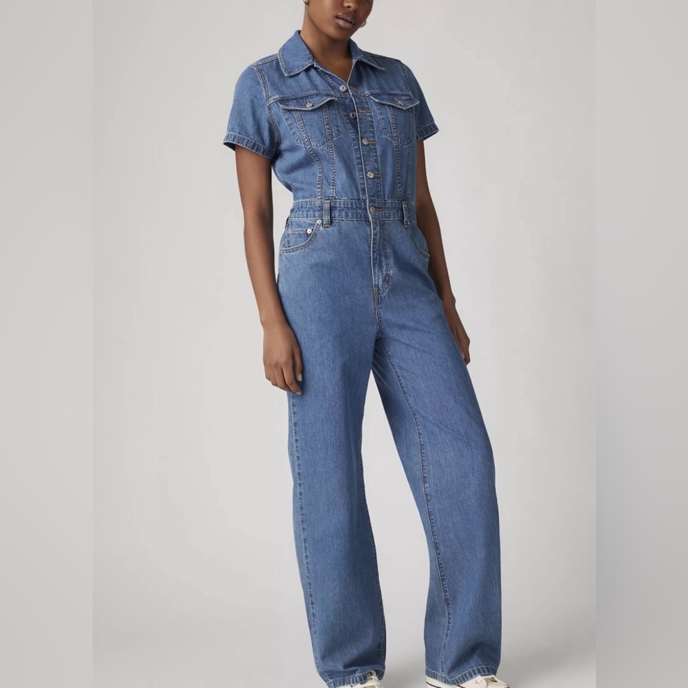 NWT - Levi’s Type III Jumpsuit